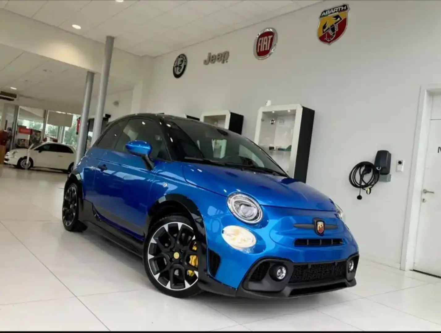 Abarth 695 Rally Tributo Azul - 2