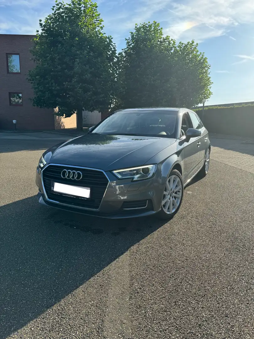 Audi A3 1.6 TDI Sportback - 1