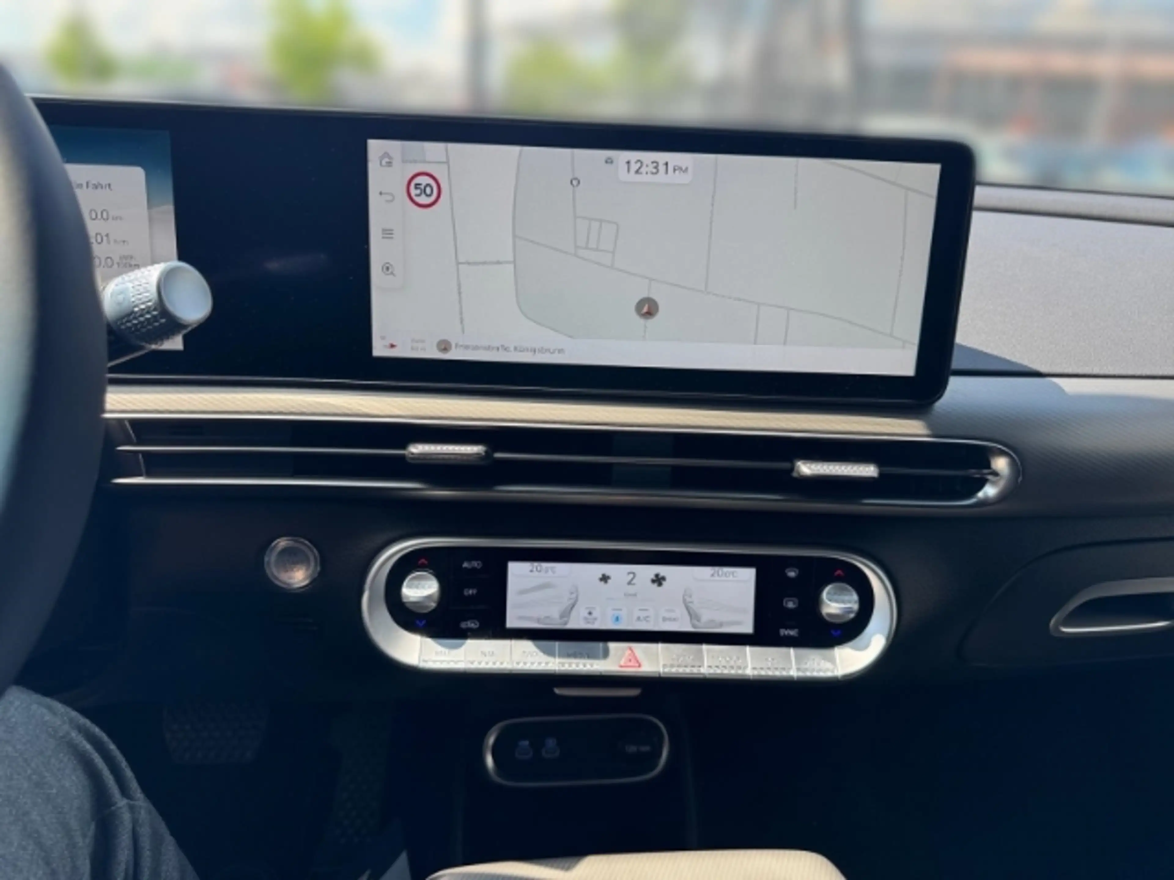 Genesis GV60 Sport Elektro 4WD Sportpaket Panorama Memory Sitze — photo 9