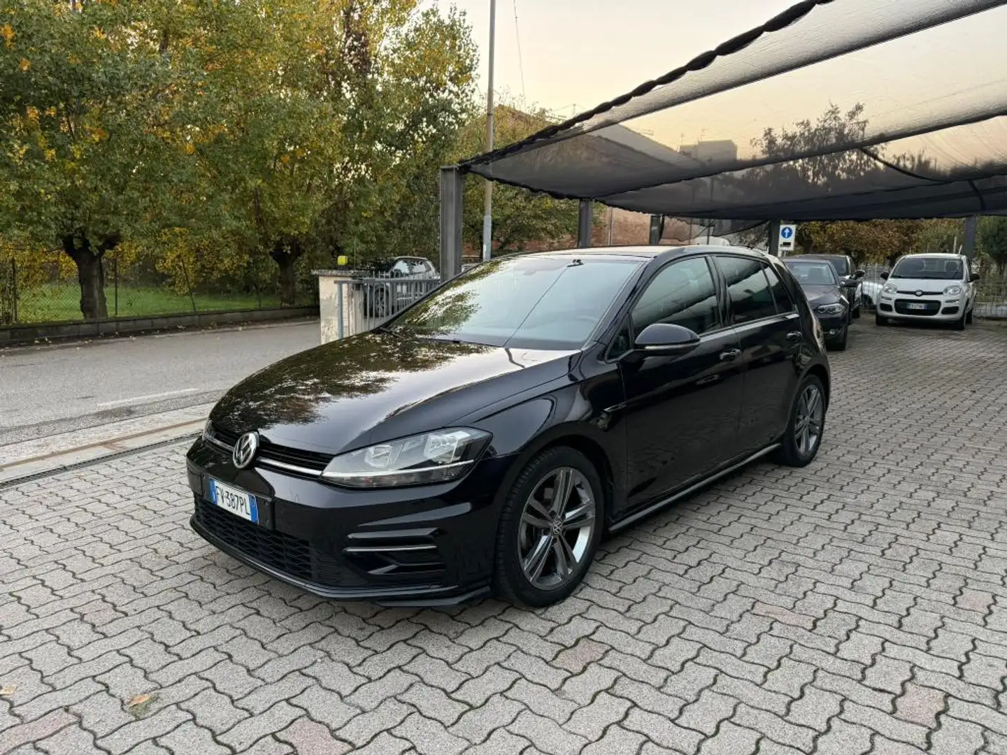 Volkswagen Golf Golf 5p 1.6 tdi Executive 115cv dsg OK NEOPATENTATO Zwart - 2