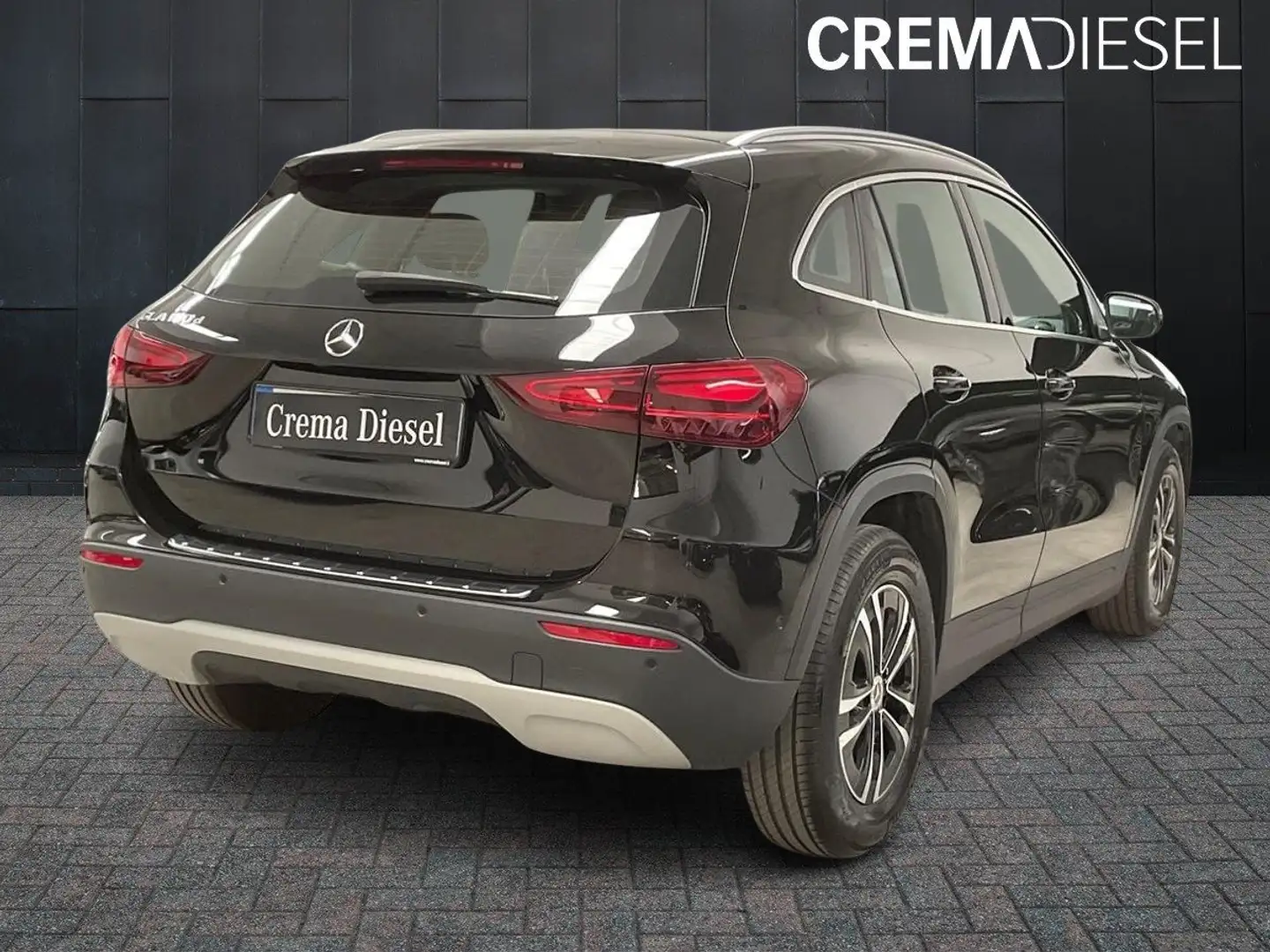 Mercedes-Benz GLA 180 GLA 180 d Advanced Auto Nero - 2