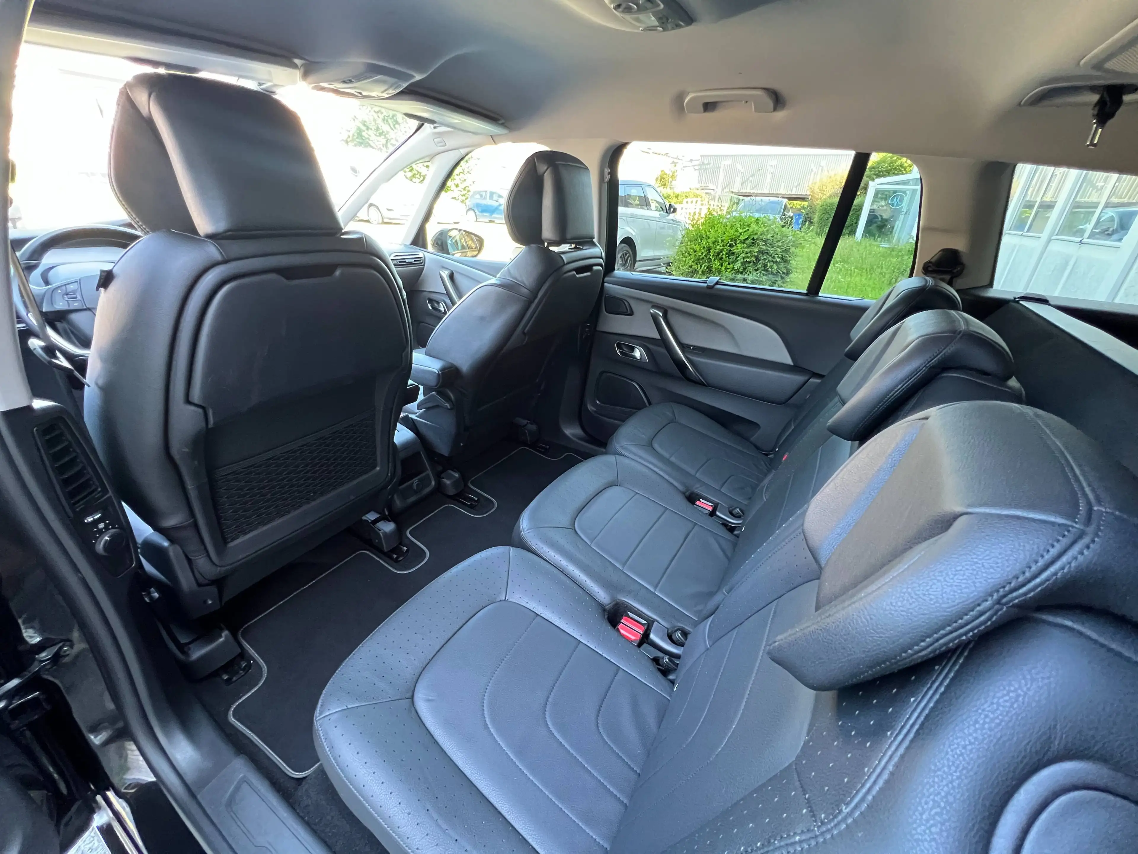 Citroen Grand C4 Picasso 1.6 BlueHDi Shine 7PL+NAVI+CAMERA+CUIR+CARNET+CARPASS — photo 14