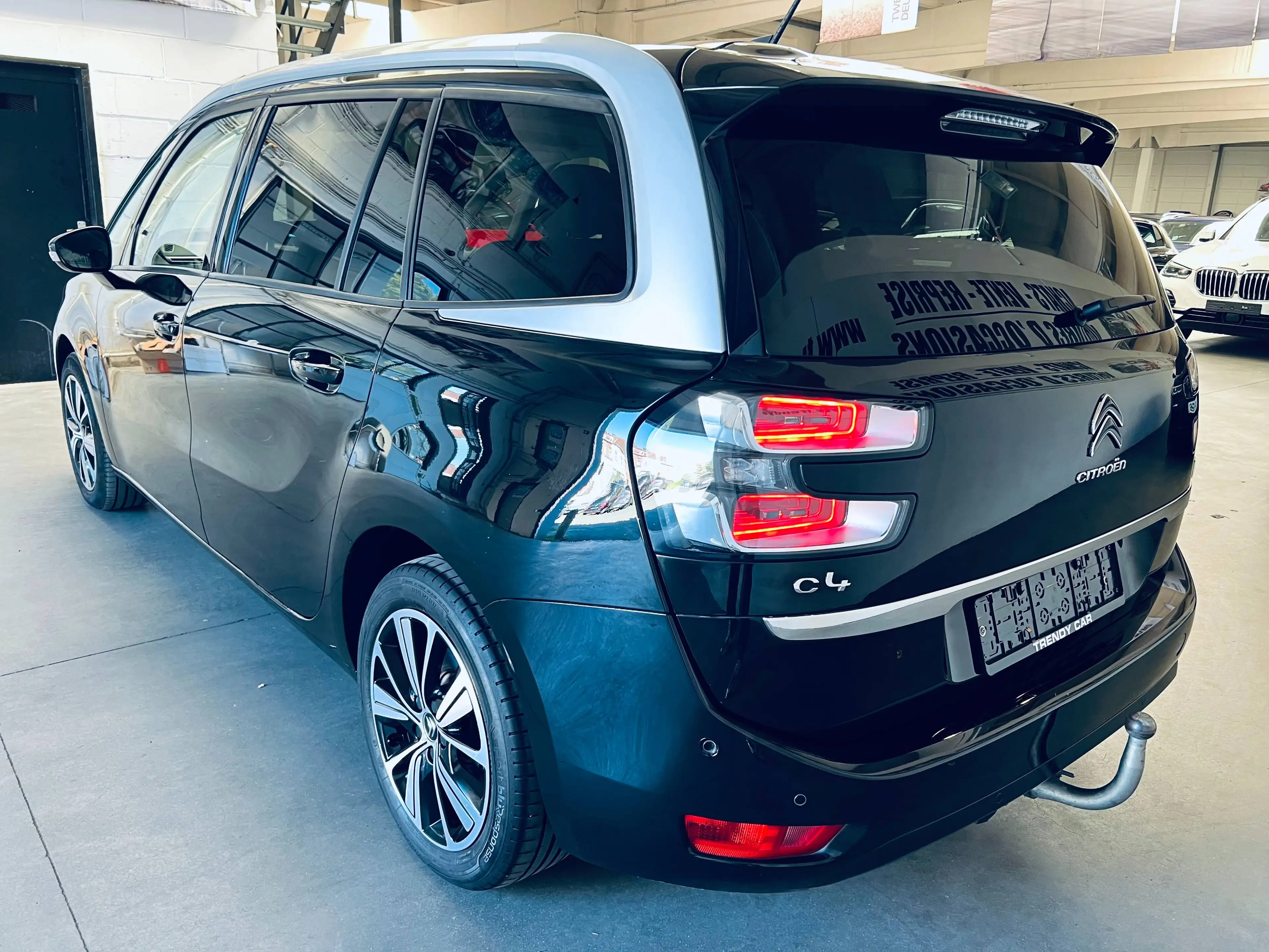 Citroen Grand C4 Picasso 1.6 BlueHDi Shine 7PL+NAVI+CAMERA+CUIR+CARNET+CARPASS — photo 2