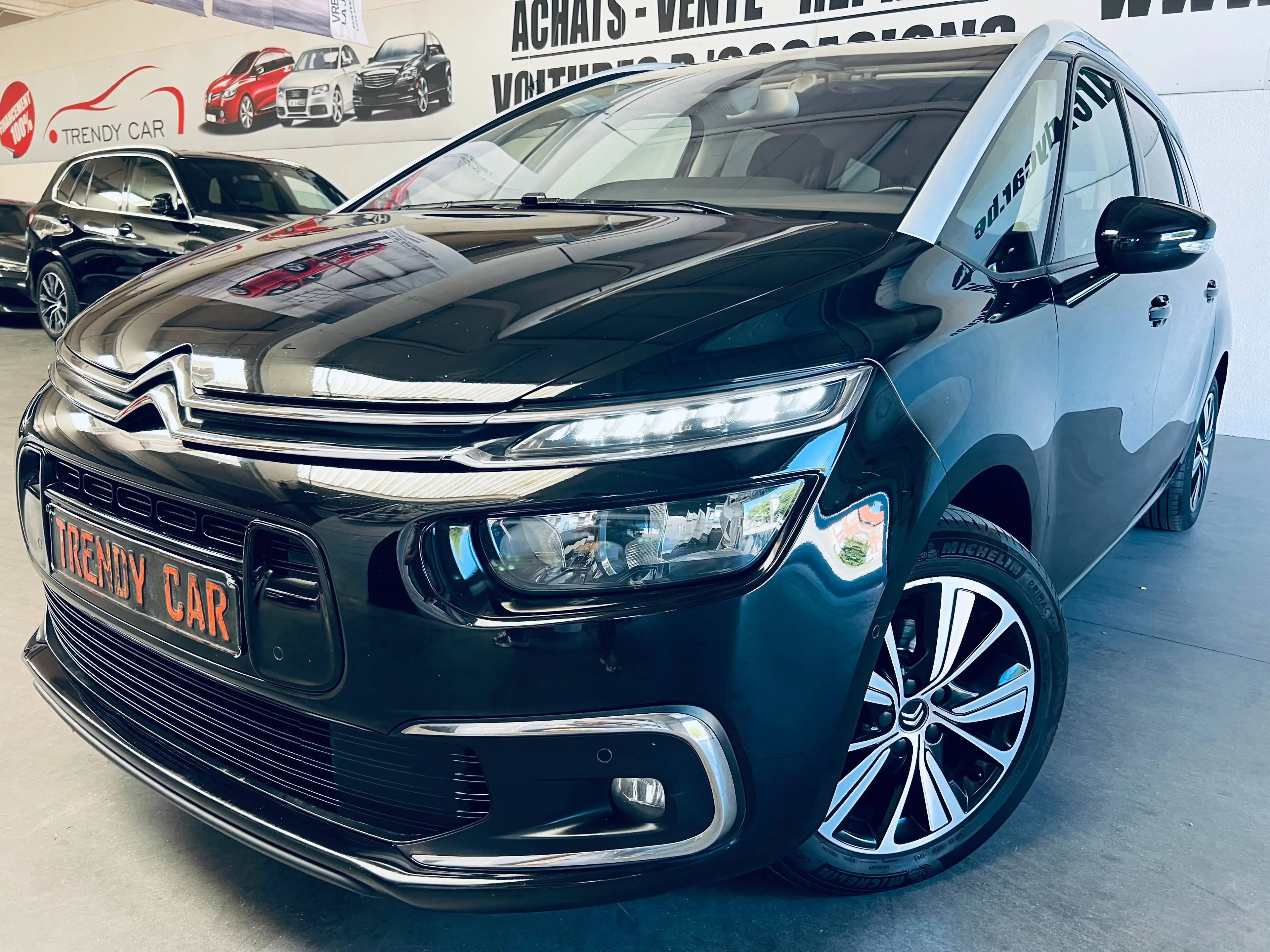 Citroen Grand C4 Picasso 1.6 BlueHDi Shine 7PL+NAVI+CAMERA+CUIR+CARNET+CARPASS