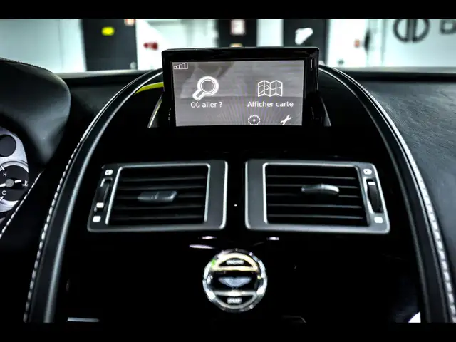 Aston Martin Vantage ROADSTER 4.7 436°MANUAL°NAVI°PDC