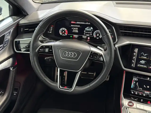 Audi S6 view 8