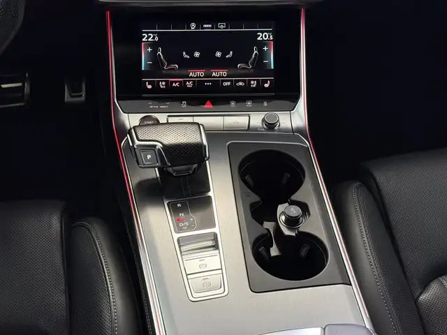 Audi S6 view 12