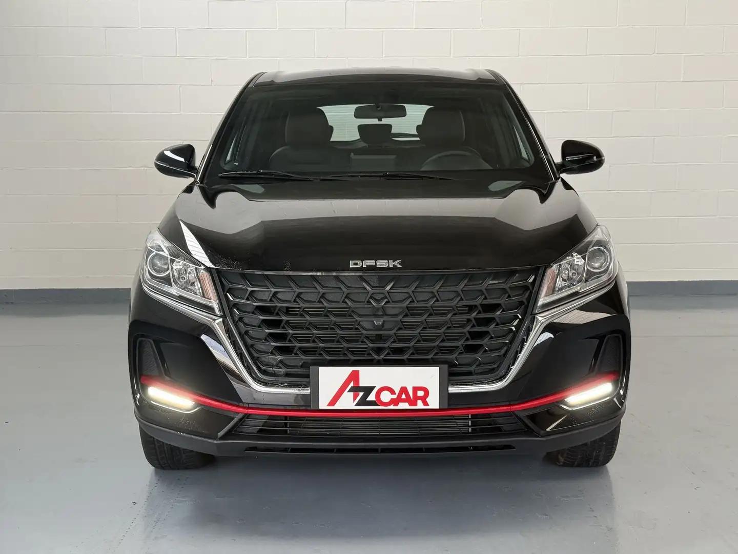 DFSK Fengon 500 Glory 500 1.5 Standard Schwarz - 2