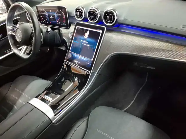 Mercedes-Benz C-Class view 2