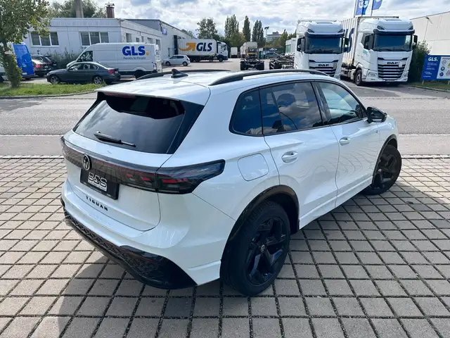 Volkswagen Tiguan view 7