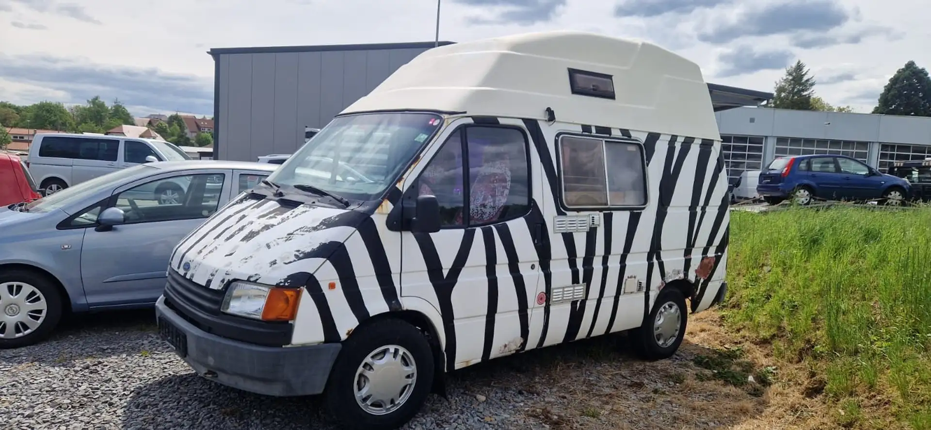 Ford Transit Wohnmobil Weiß - 1
