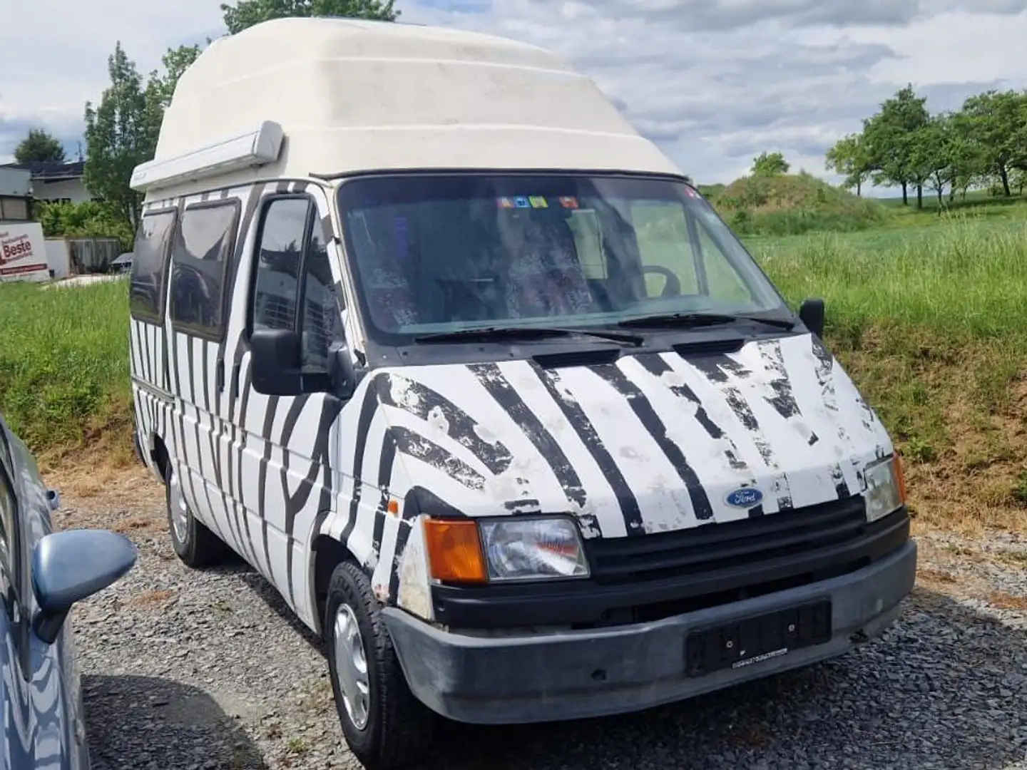 Ford Transit Wohnmobil Weiß - 2