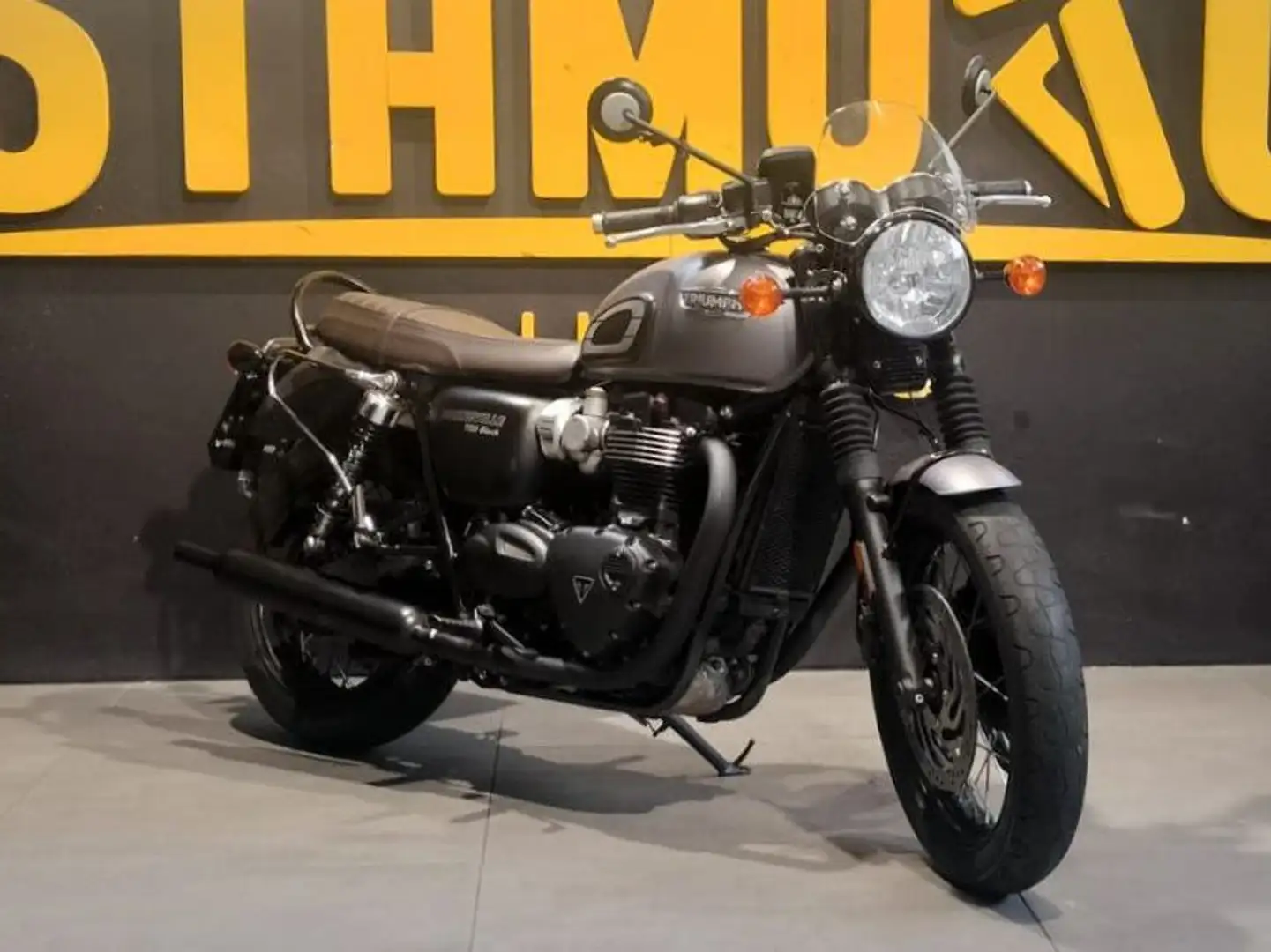 Triumph Bonneville T120 Black Чёрный - 2