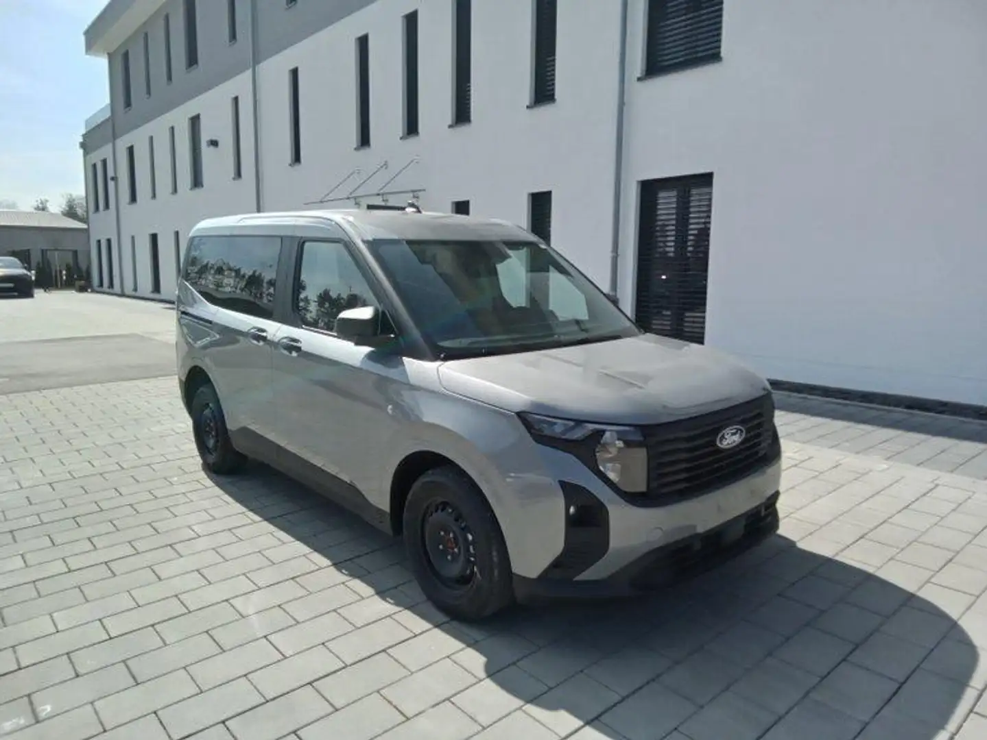 Ford Tourneo Courier Trend 1.0 EcoBoost 92kW (125PS) 7-Gang-Automati... Silber - 2