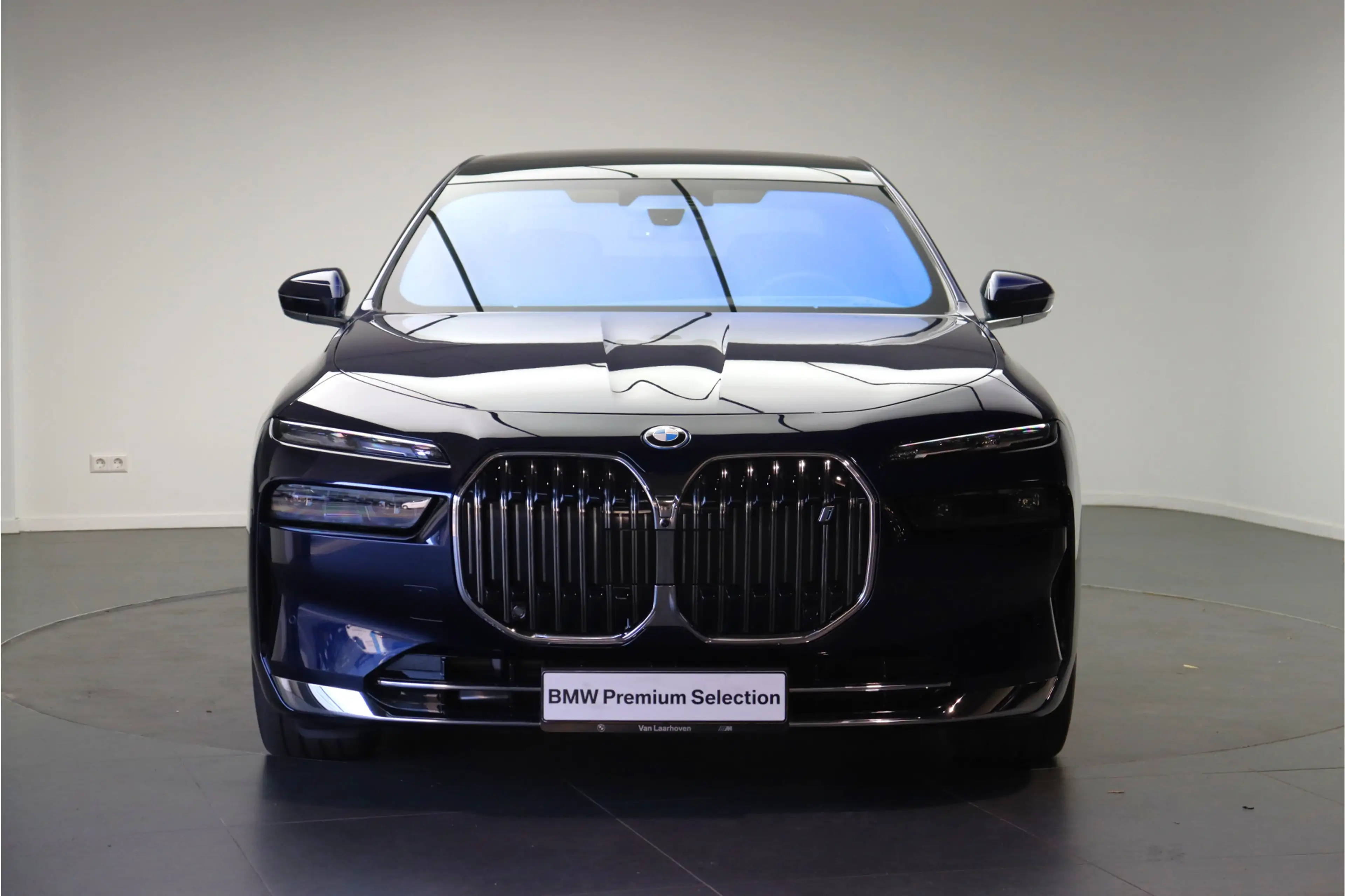 BMW i7 eDrive50 High Executive / Panoramadak / Stoelventi — photo 6