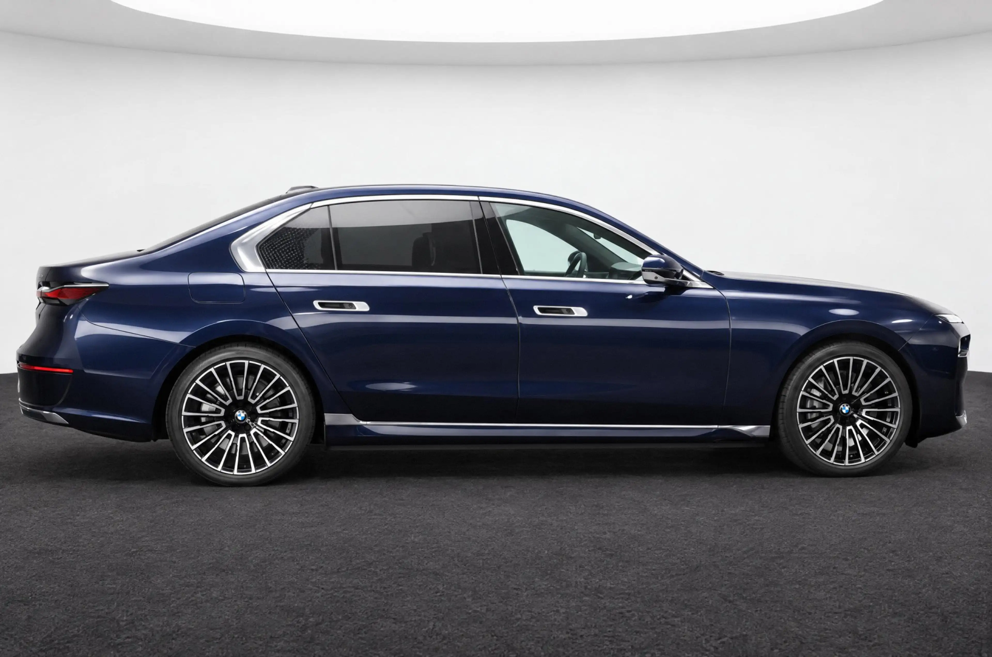 BMW i7 eDrive50 High Executive / Panoramadak / Stoelventi — photo 4
