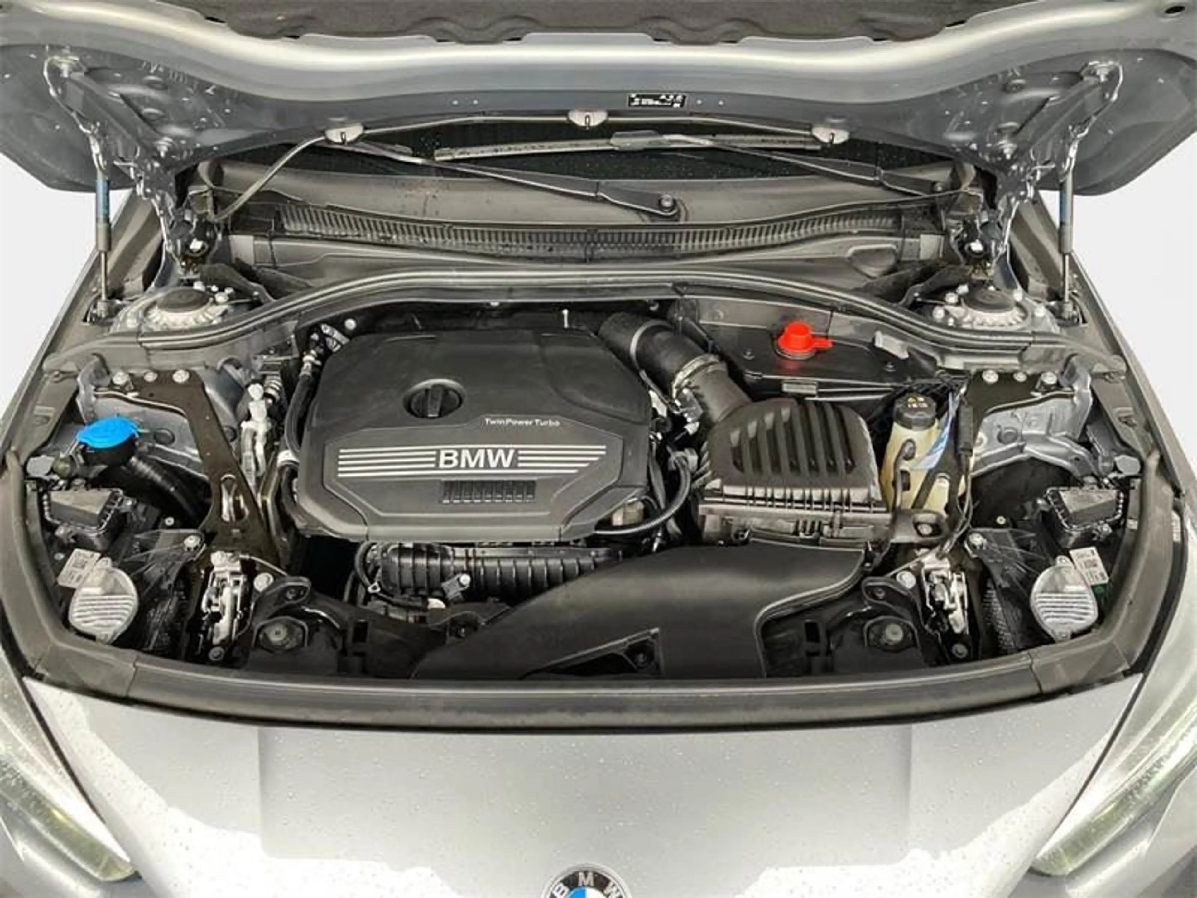 BMW 218 M Sport — photo 7