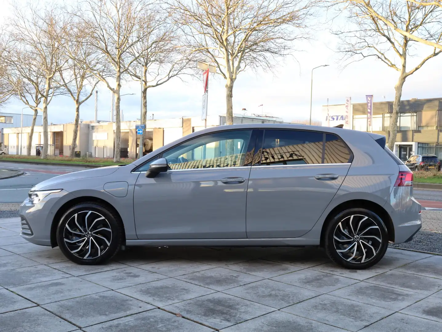 Volkswagen Golf 1.4 eHybrid PHEV 204PK | Keyless | Camera | Memory Grijs - 2