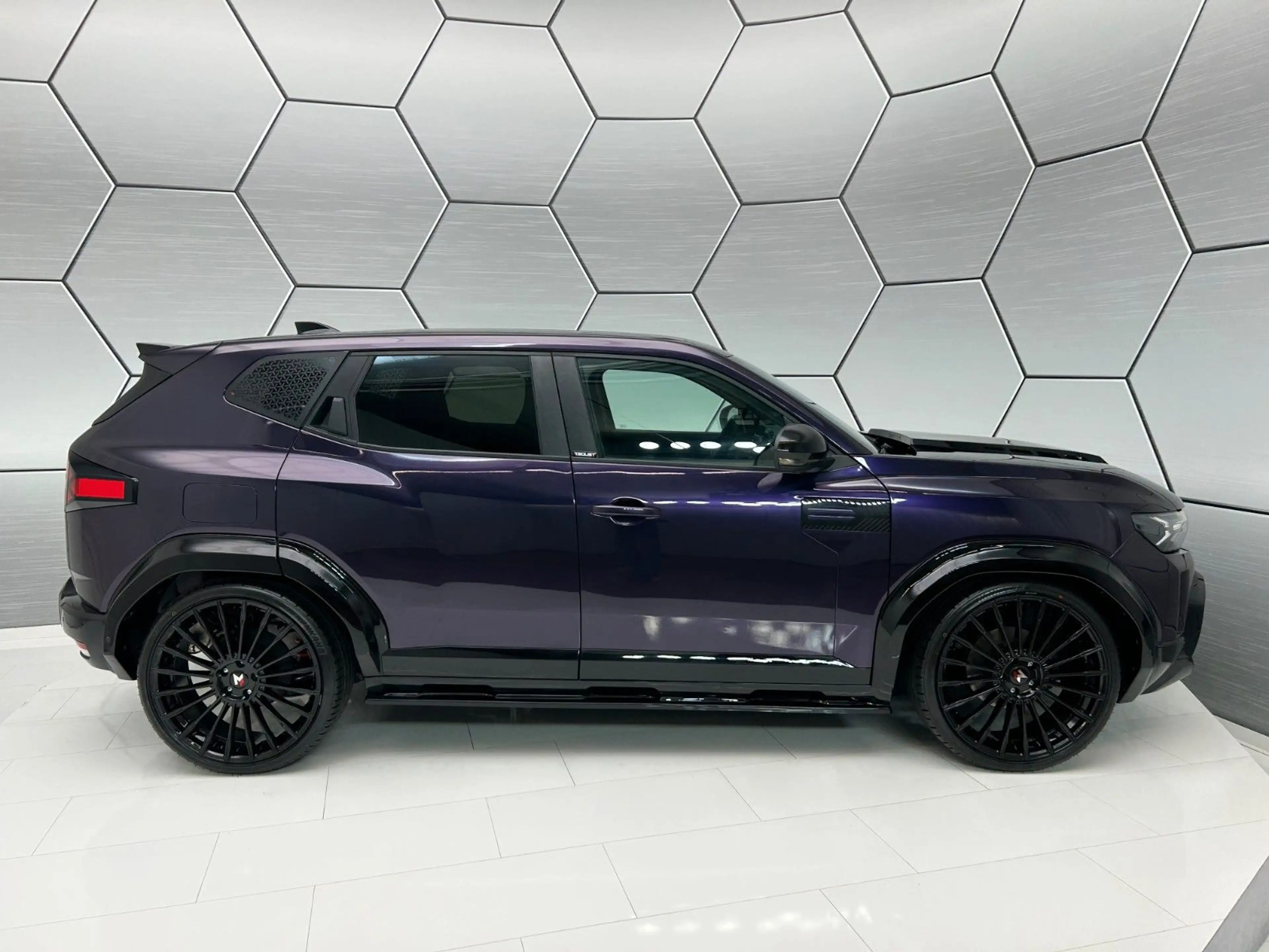 Dacia Duster Extreme hybrid 155 REDUST SPORT UMBAU — photo 6