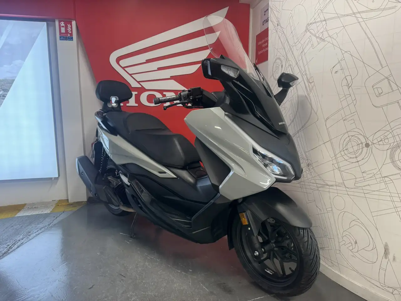Honda Forza 125