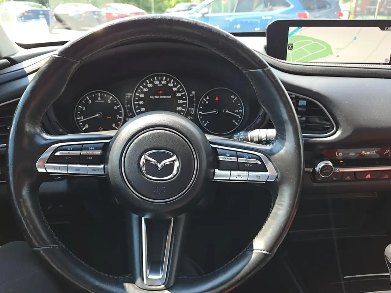 Mazda CX-30 снимка Mazda CX-30