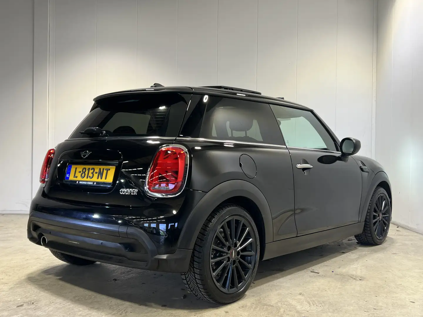 MINI Cooper Mini 1.5 Essential | Navigatie/Android/Apple Carpl Noir - 2