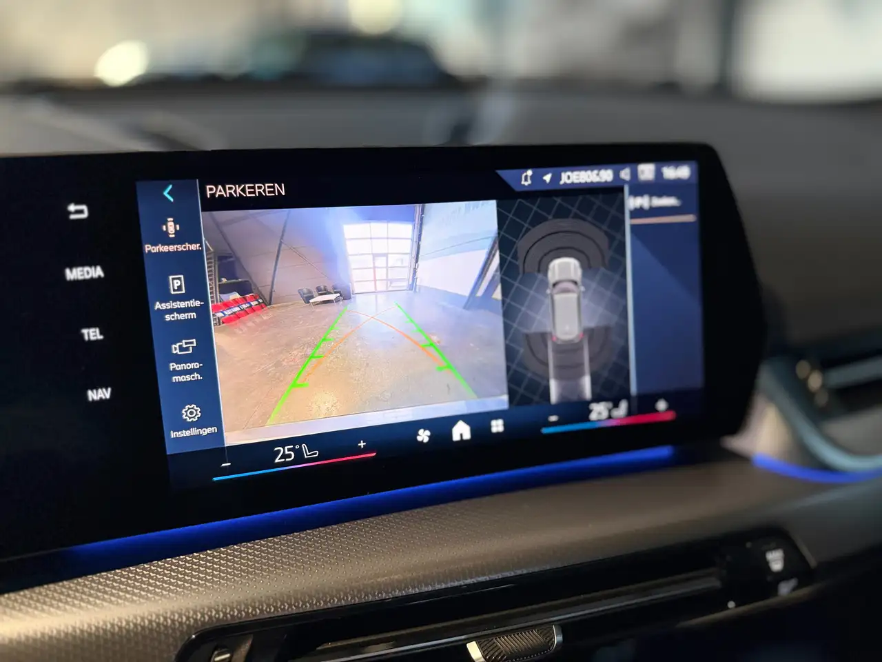 BMW X1 X1 1.5iA M-Sportpack sfeerverlichting el koffer 13