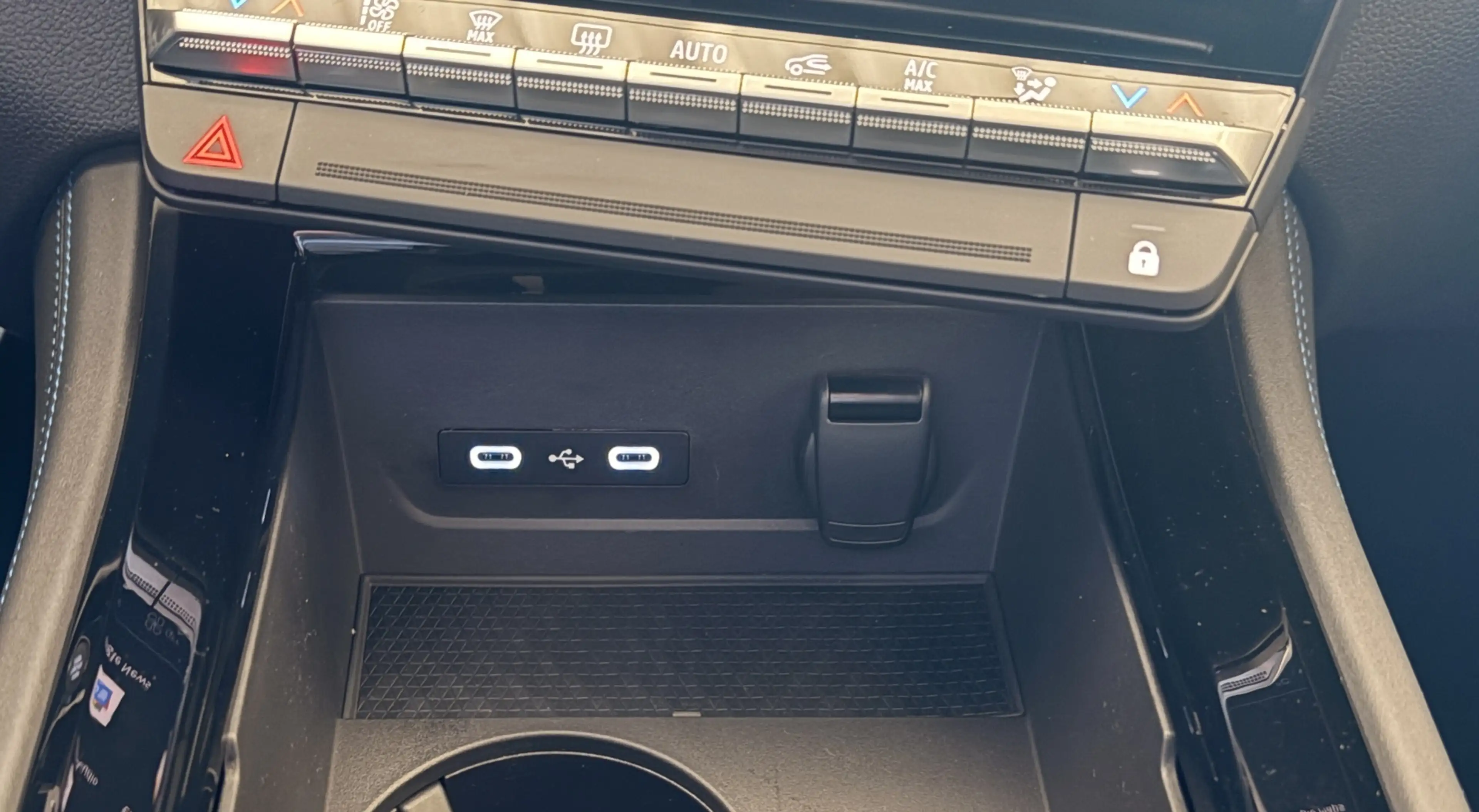 Renault Rafale Atelier Alpine Hybrid 4x4 300 Plug-In — photo 13