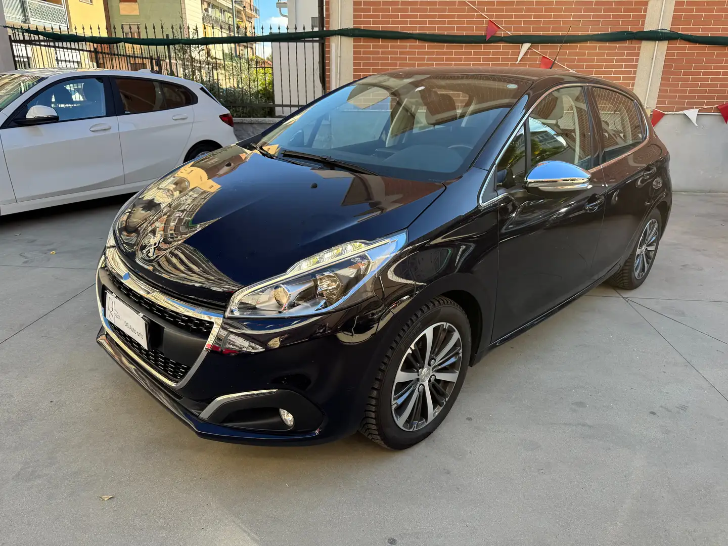 Peugeot 208 5p 1.2 puretech Allure 82cv KM 43.000 NEOPATENTATI Blu/Azzurro - 1