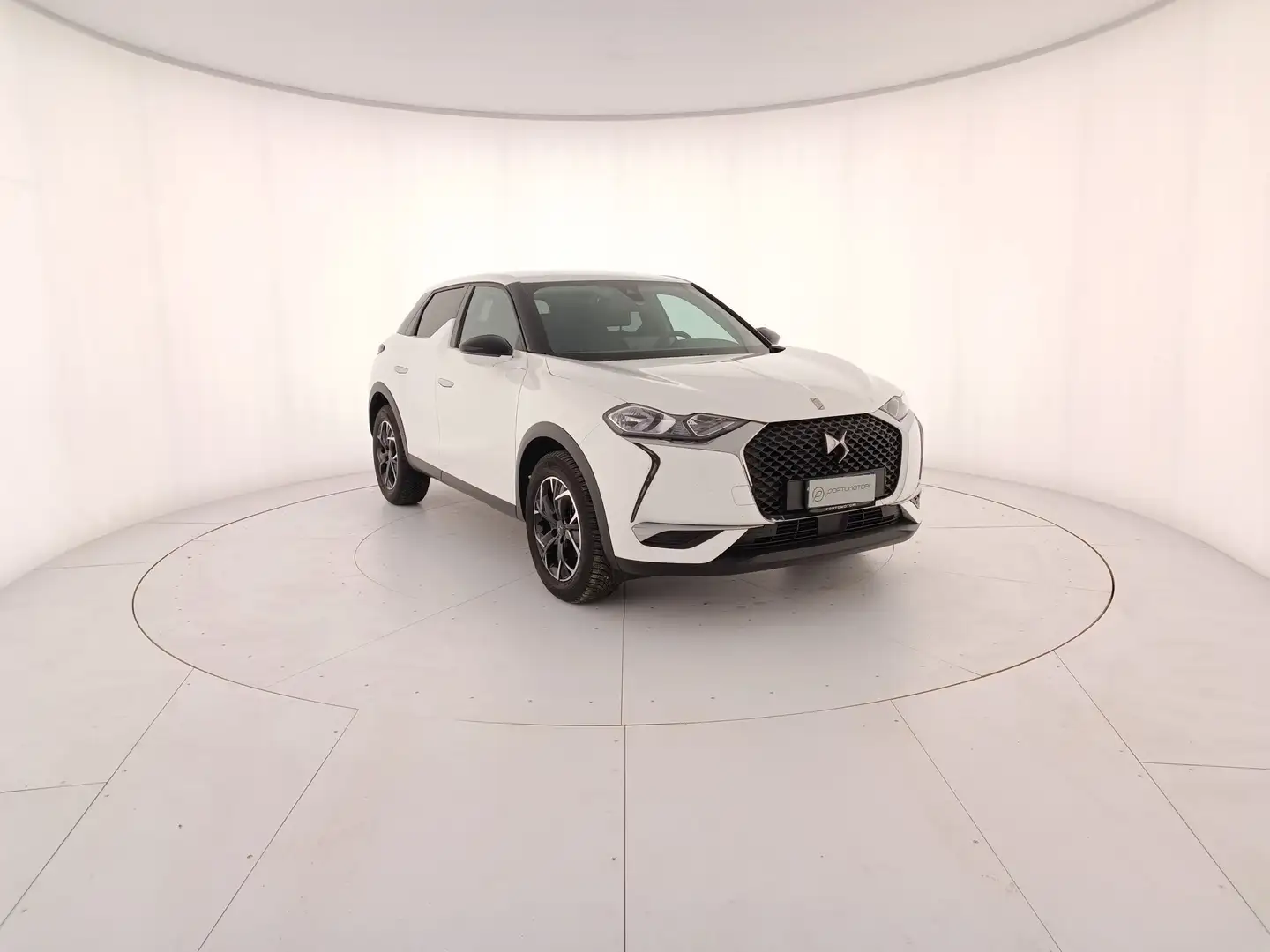 DS Automobiles DS 3 3 Crossback PureTech 100 So Chic Bianco - 2