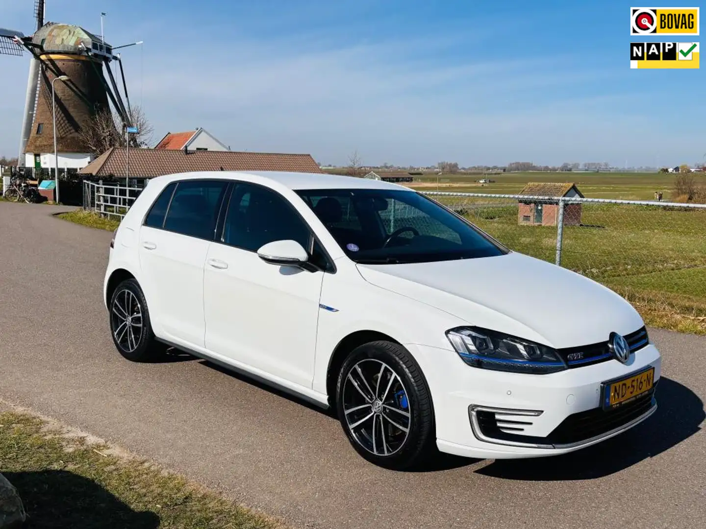 Volkswagen Golf GTE 1.4 TSI Connected Series Blanc - 1
