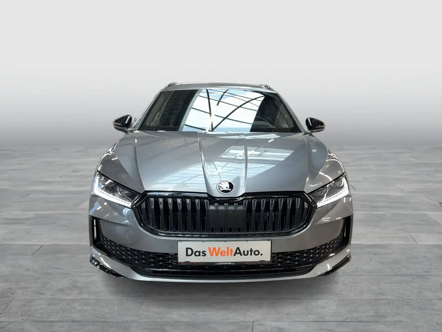 Skoda Superb 4x4 Sportline TDI DSG Grau - 2