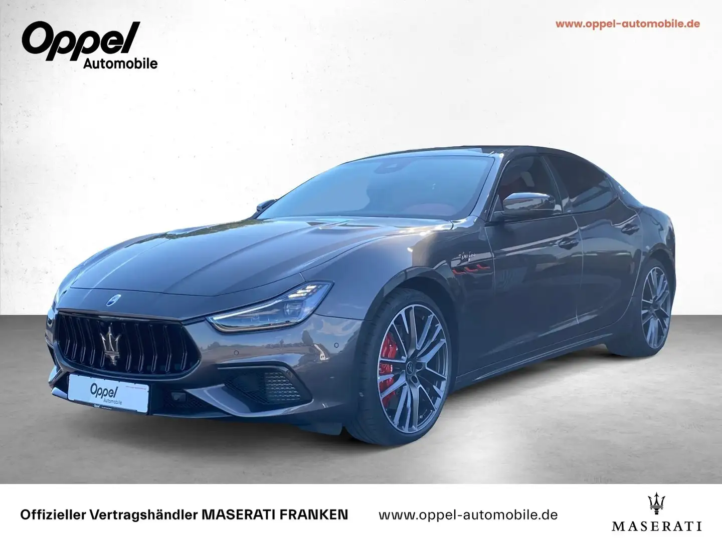 Maserati Ghibli Ghibli Trofeo V8 Carbon-Pack+Glasdach+Fahrassist Grijs - 1