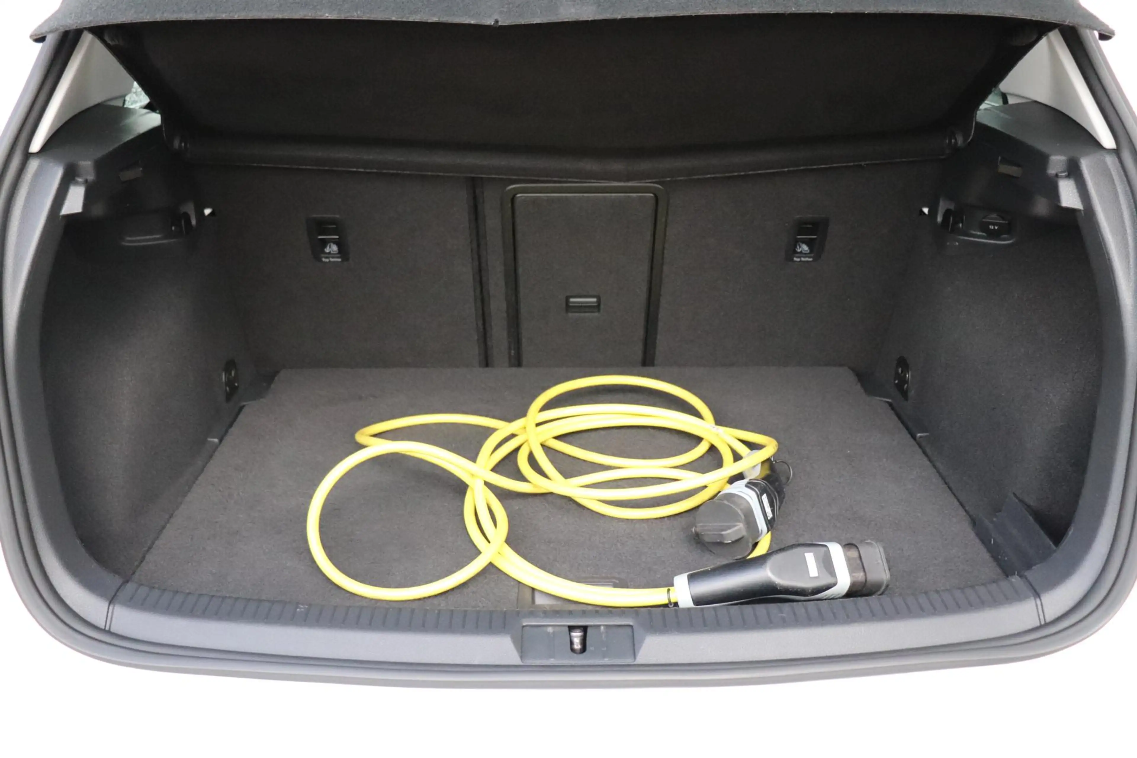 Volkswagen e-Golf 116 PK | SOH 83,6% | NAVI | STOELVERWARMING | PARK — photo 22