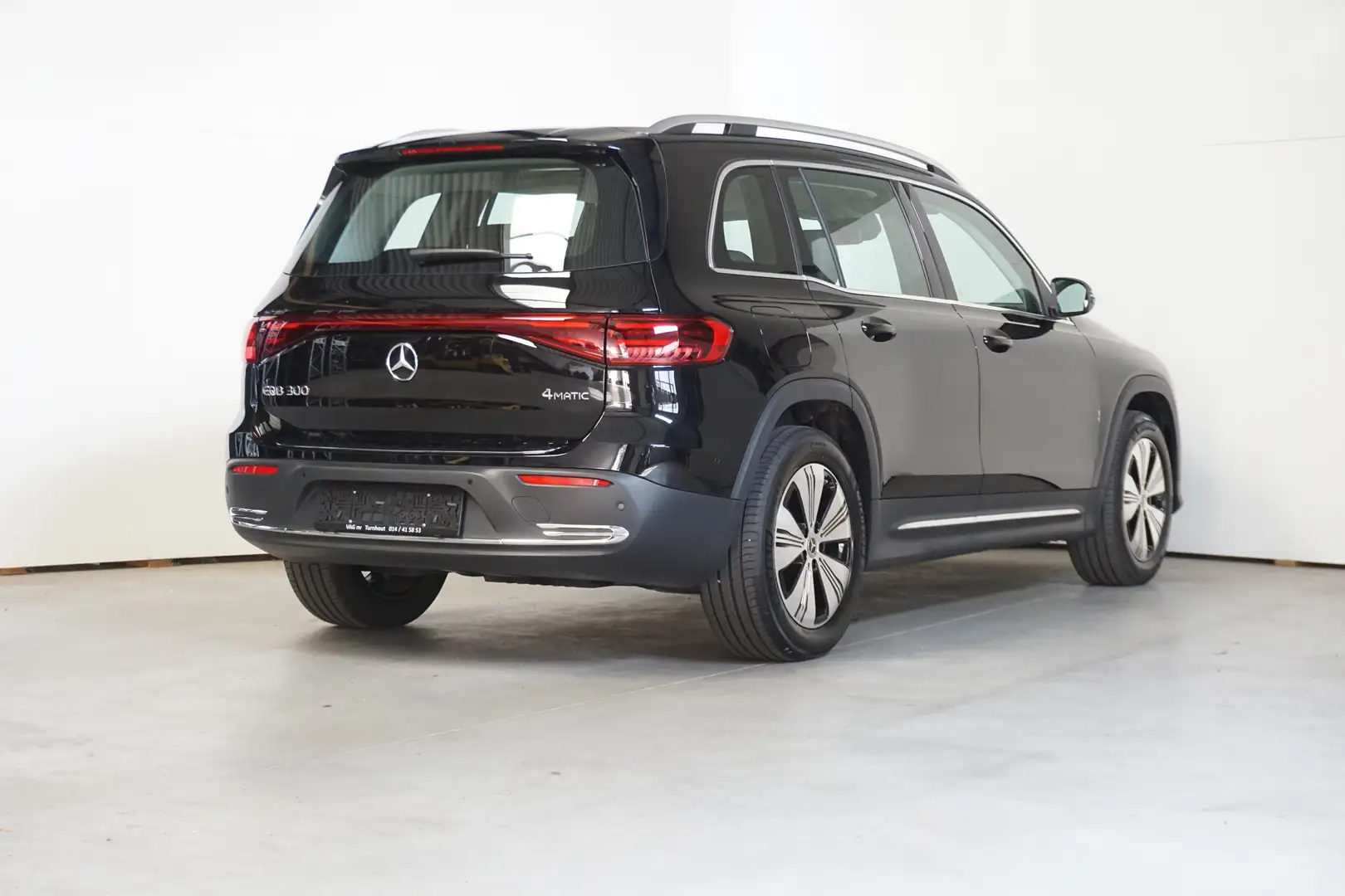 Mercedes-Benz EQB 300 PROGRESSIVE ADVANCED Schwarz - 2