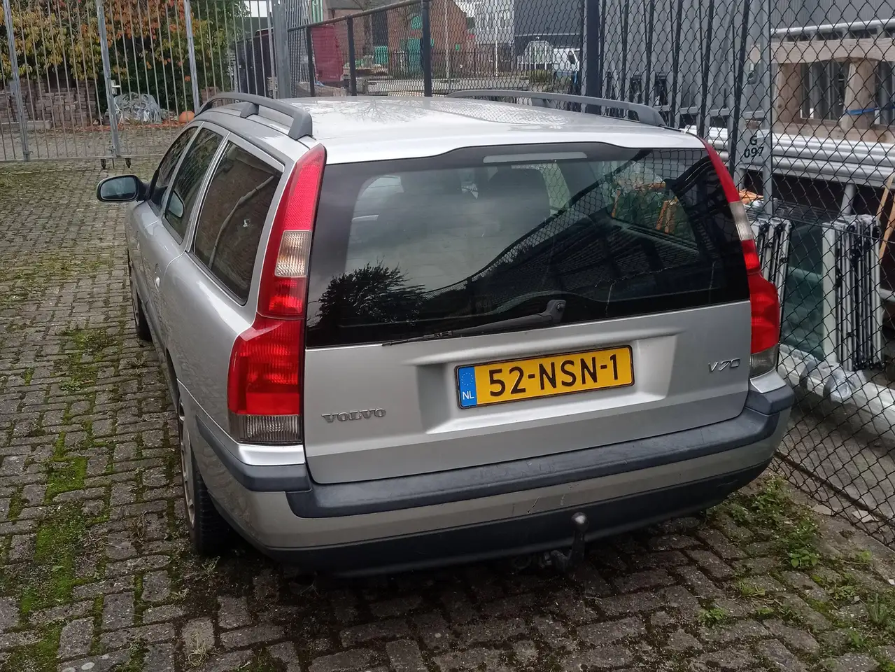 Volvo V70 2.4, foto 3