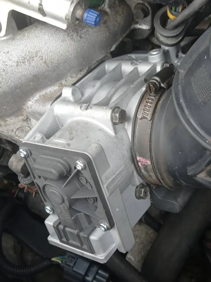 Volvo V70 2.4, foto 11