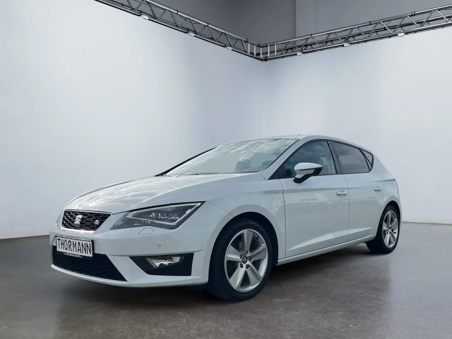 SEAT Leon FR 2.0 TDI Matrix 2xKlima KlimaA LED LM PDC Bianco - 2