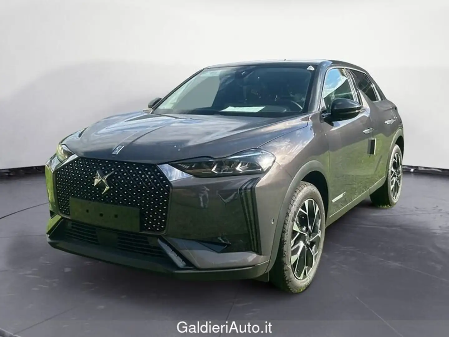 DS Automobiles DS 3 Crossback DS 3 Hybrid 136 Antoine de Saint Exupery Grau - 1