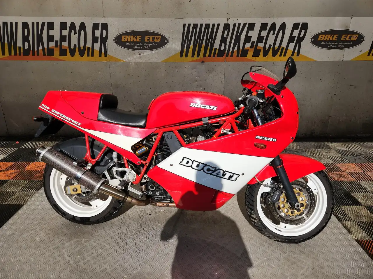 Ducati 900 SS