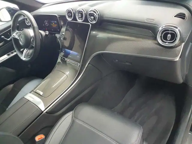 Mercedes-Benz GLC view 9