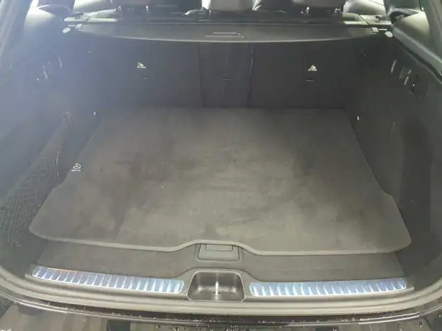 Mercedes-Benz GLC view 15
