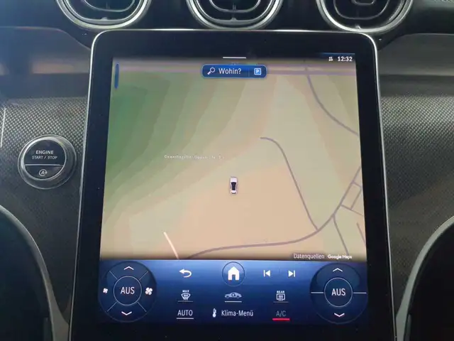 Mercedes-Benz GLC view 12