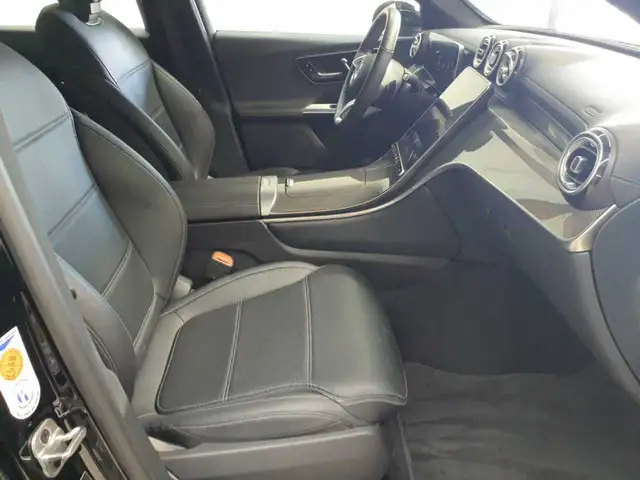 Mercedes-Benz GLC view 8