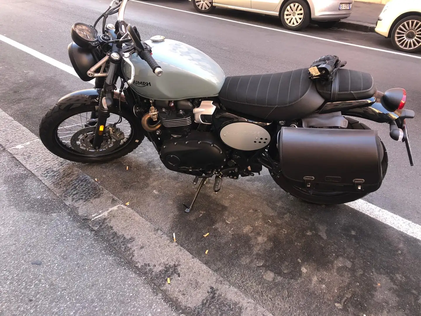 Triumph Street Scrambler 900 cc - 2