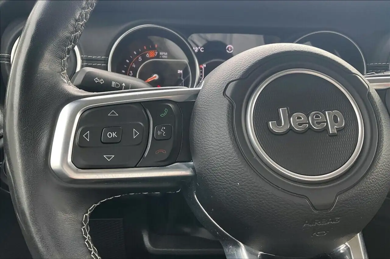Jeep Wrangler снимка Jeep Wrangler