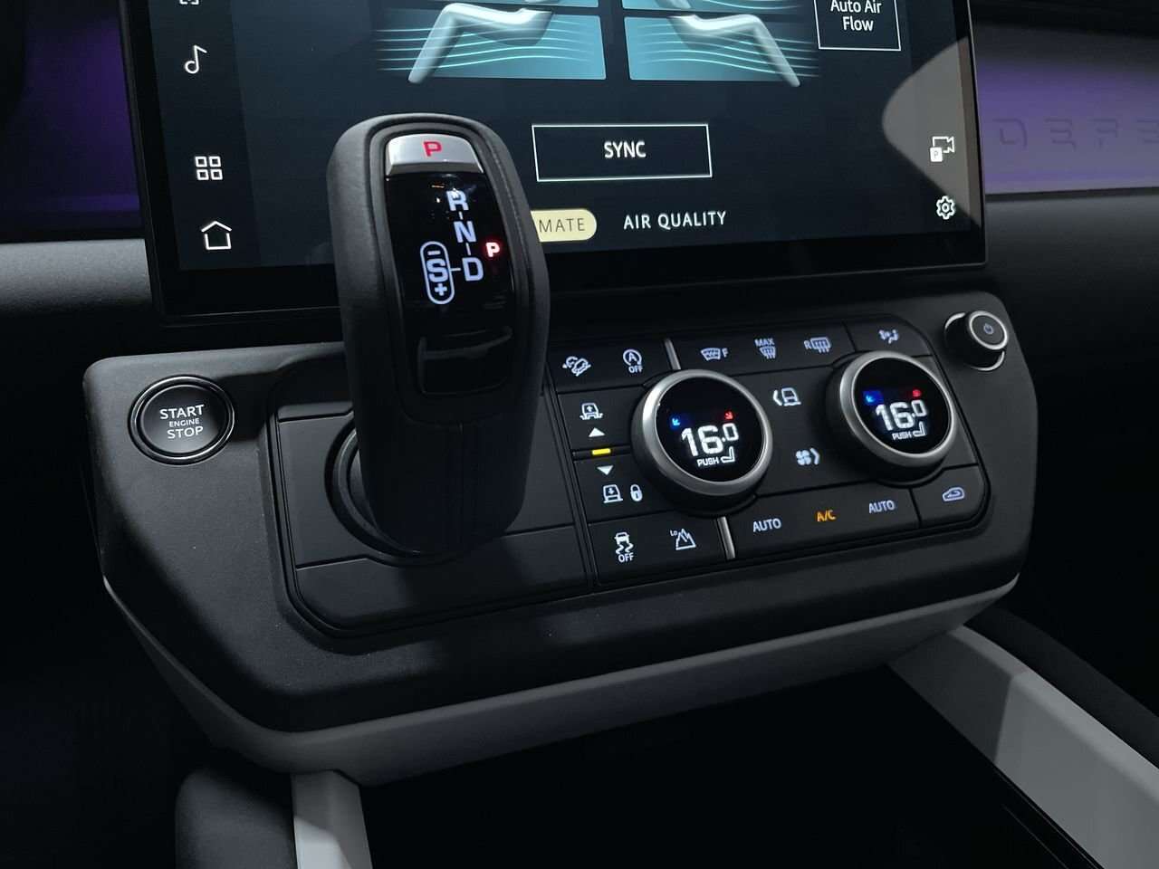 2026 Land Rover Defender 110 X-Dynamic SE Extended Black Exterior Pack | 22 thumb 28