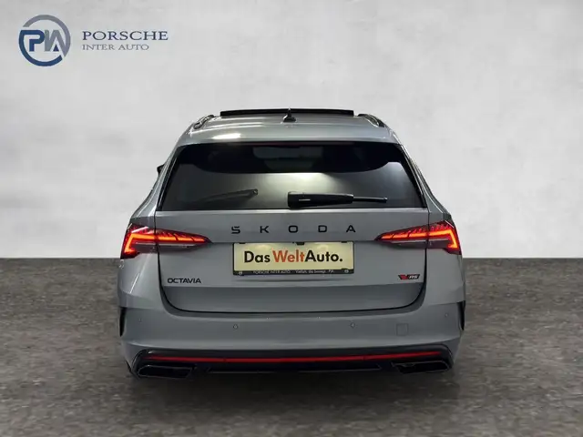Skoda Octavia view 5