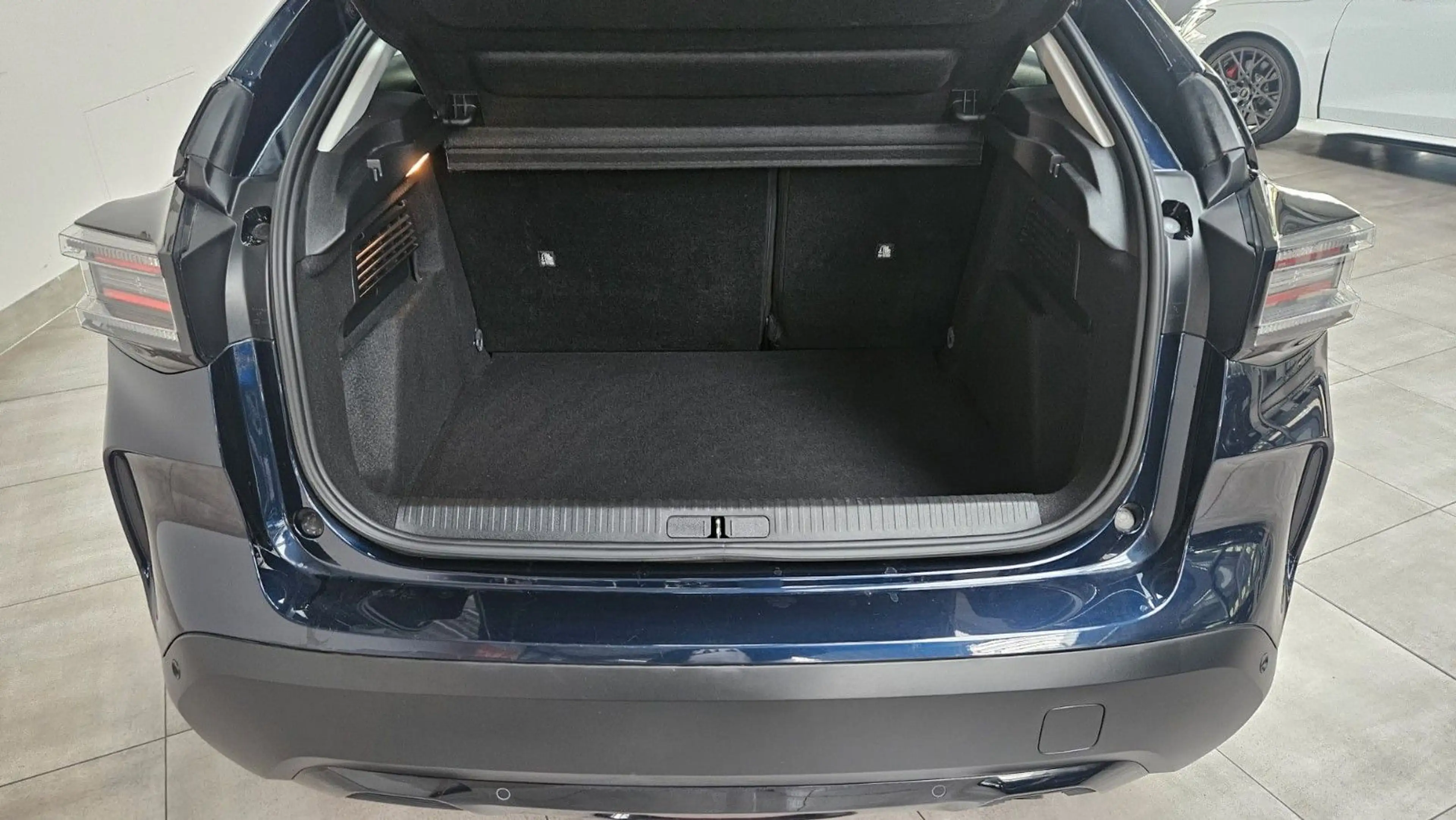Citroen C4 Lim YOU 1.2 Mild-Hybrid Autom. LED Tempo PDC — photo 6