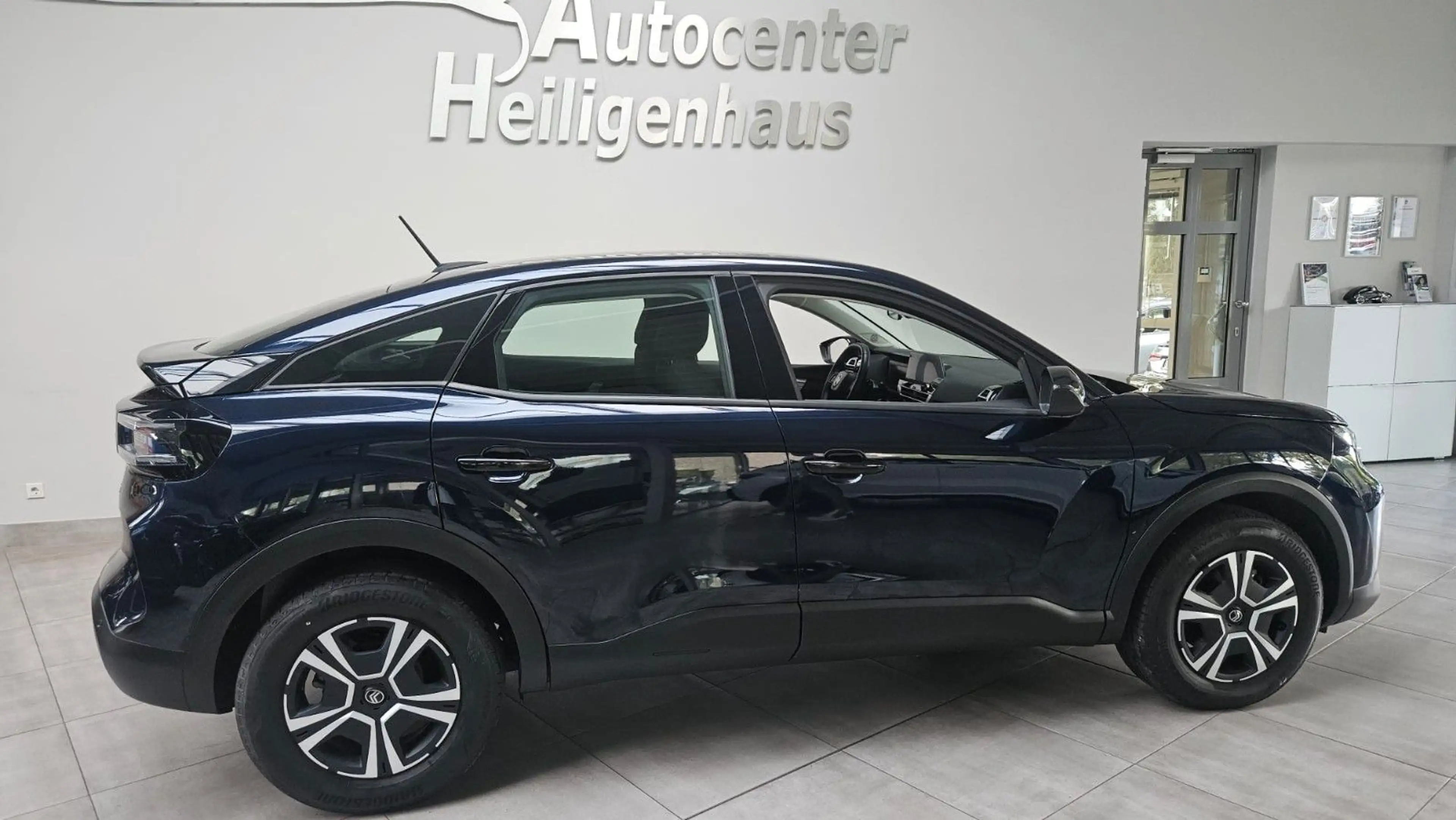 Citroen C4 Lim YOU 1.2 Mild-Hybrid Autom. LED Tempo PDC — photo 3
